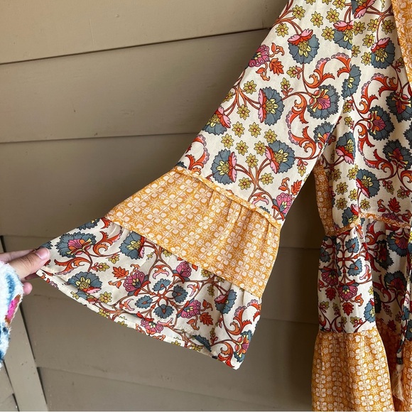 DR2 Mixed Print Bell Sleeve Chiffon Peasant Top XS - Boho Floral Lightweight - Picture 3 of 9